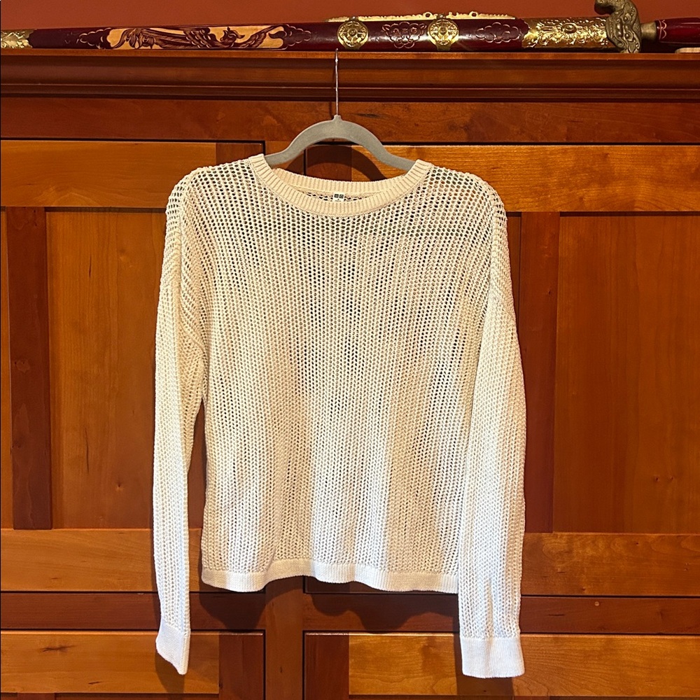 Uniqlo Mesh Knit Sweater